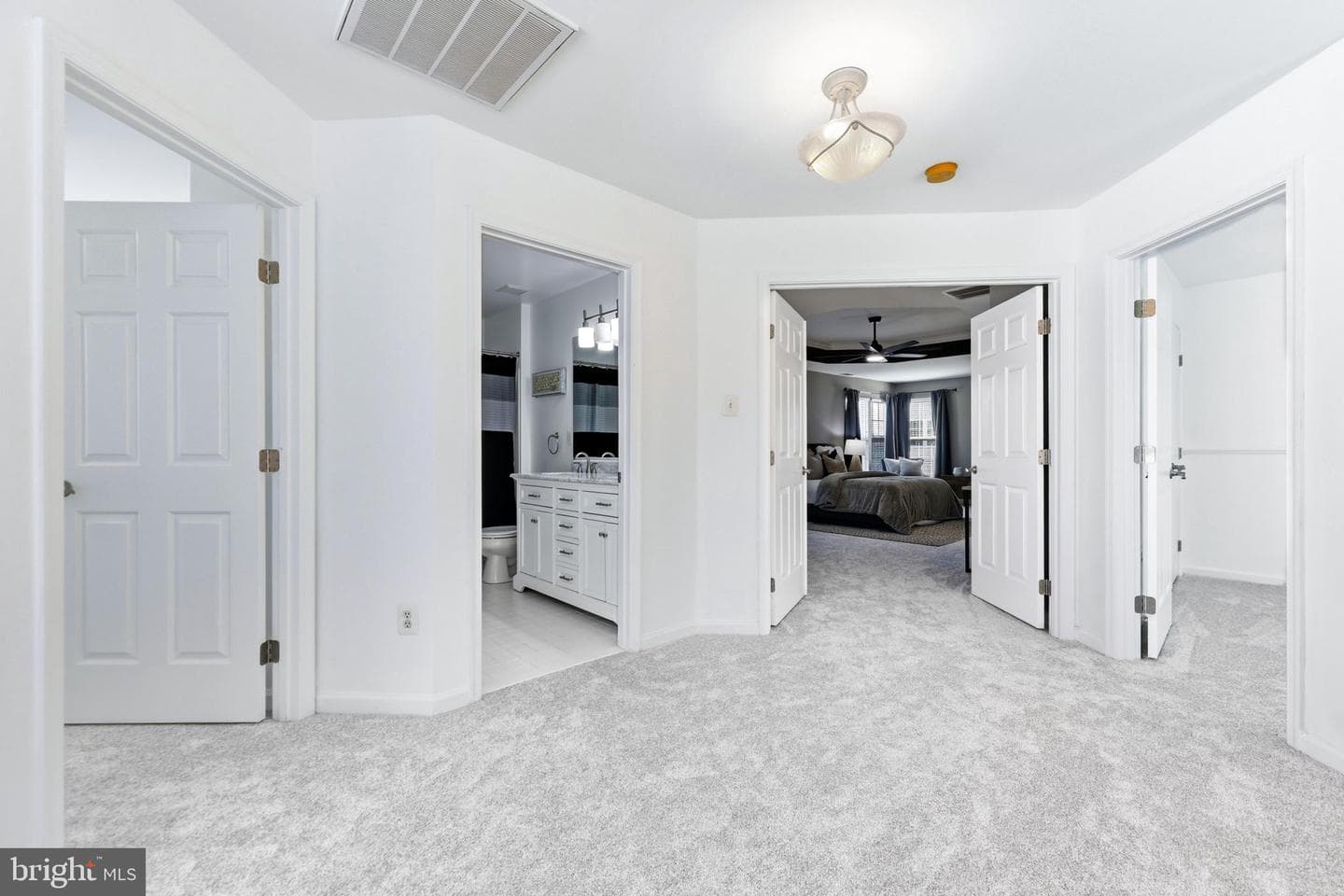 834 Crystal Palace Court photo 27