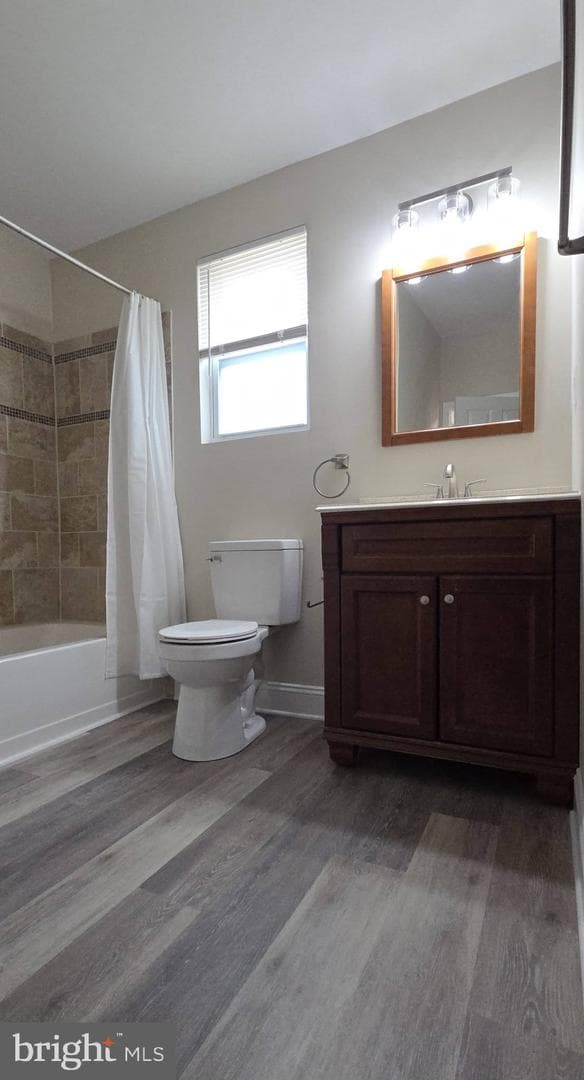 2329 Foster Avenue photo 37