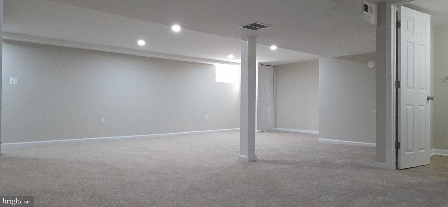 2329 Foster Avenue photo 41