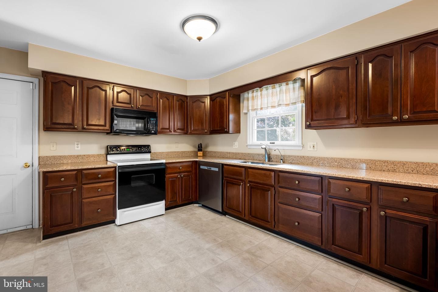20810 York Road photo 11