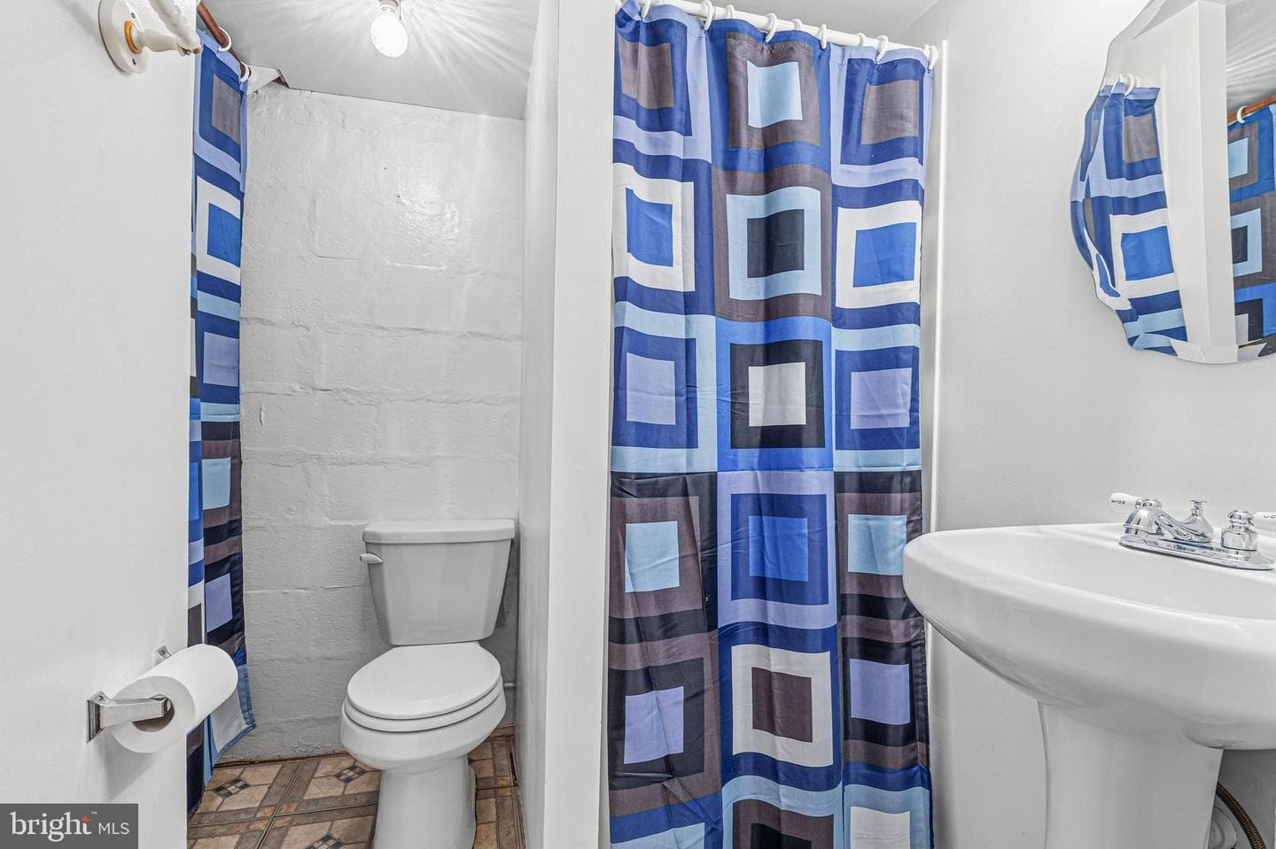 2734 Plainfield Road photo 22