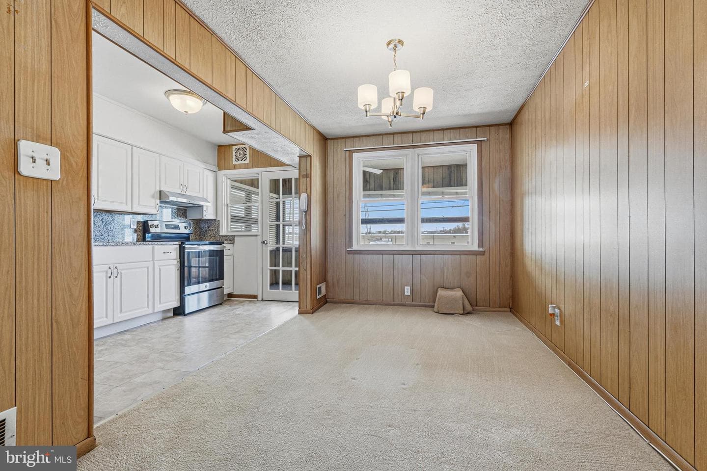2734 Plainfield Road photo 9