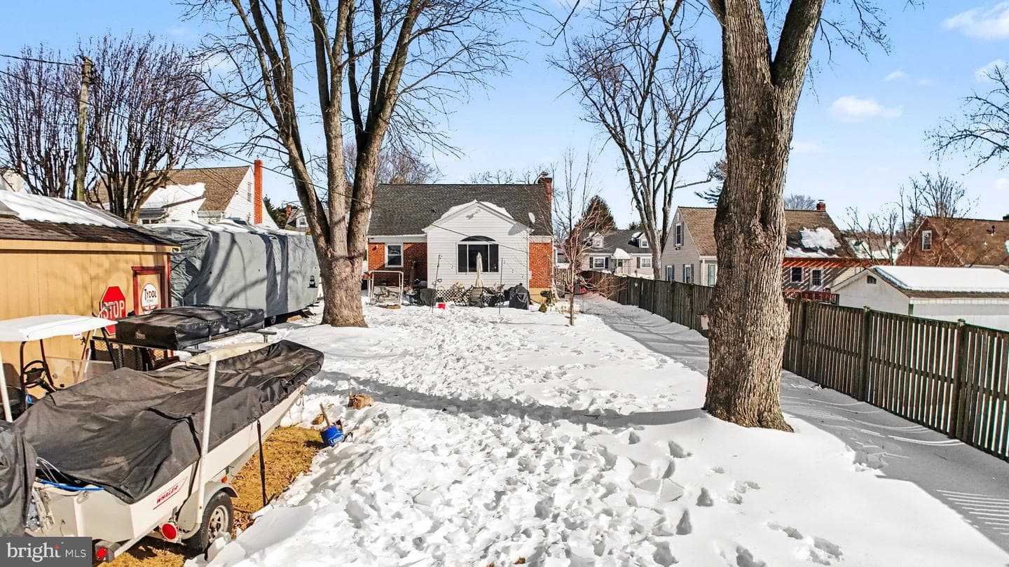 10414 Greentop Road photo 32