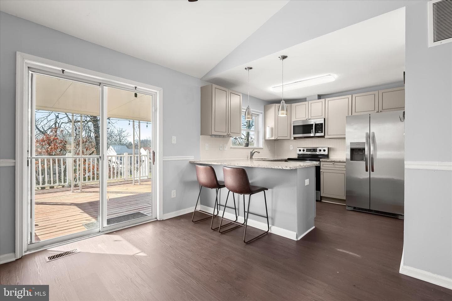 8624 Castlemill Circle photo 10