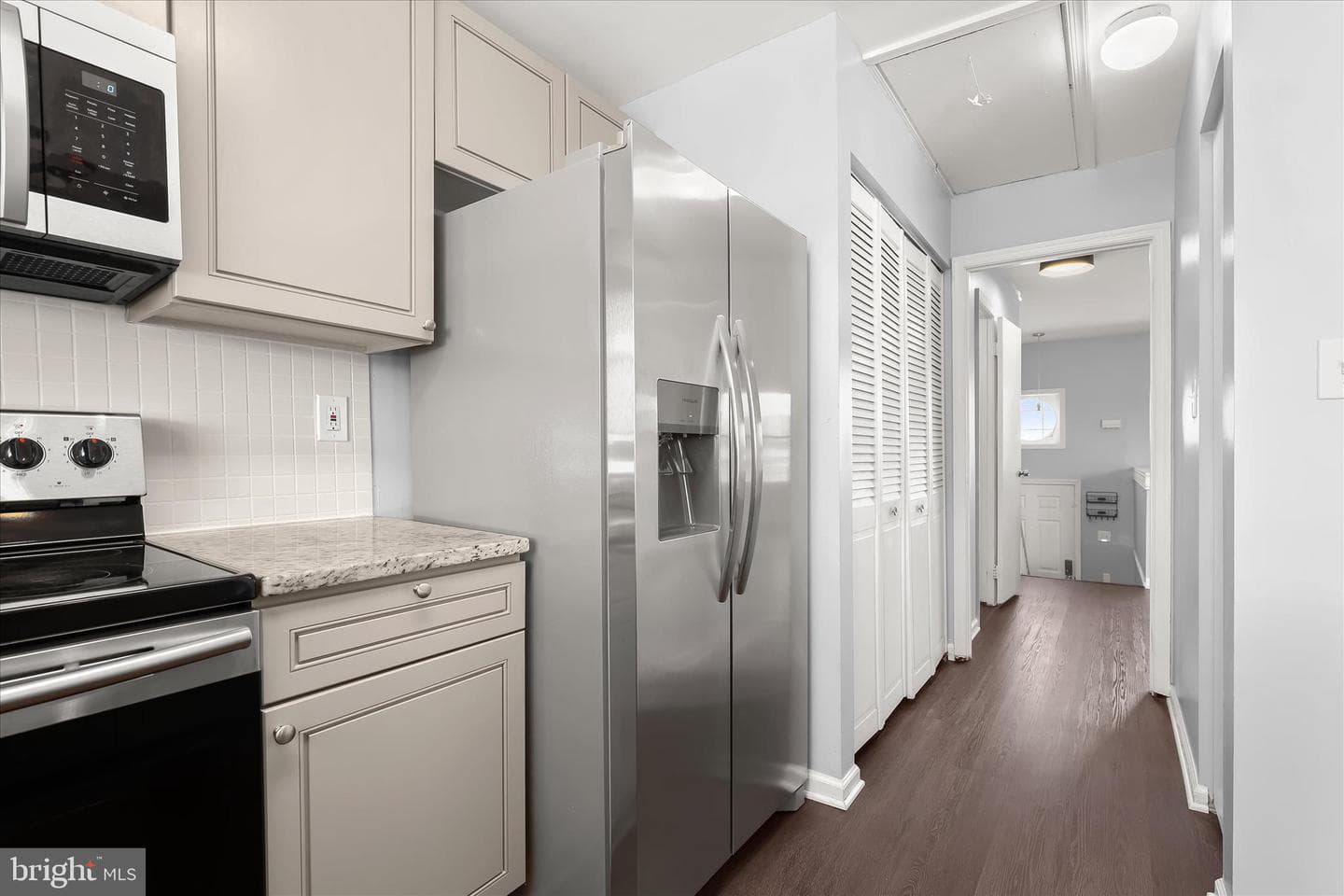 8624 Castlemill Circle photo 15