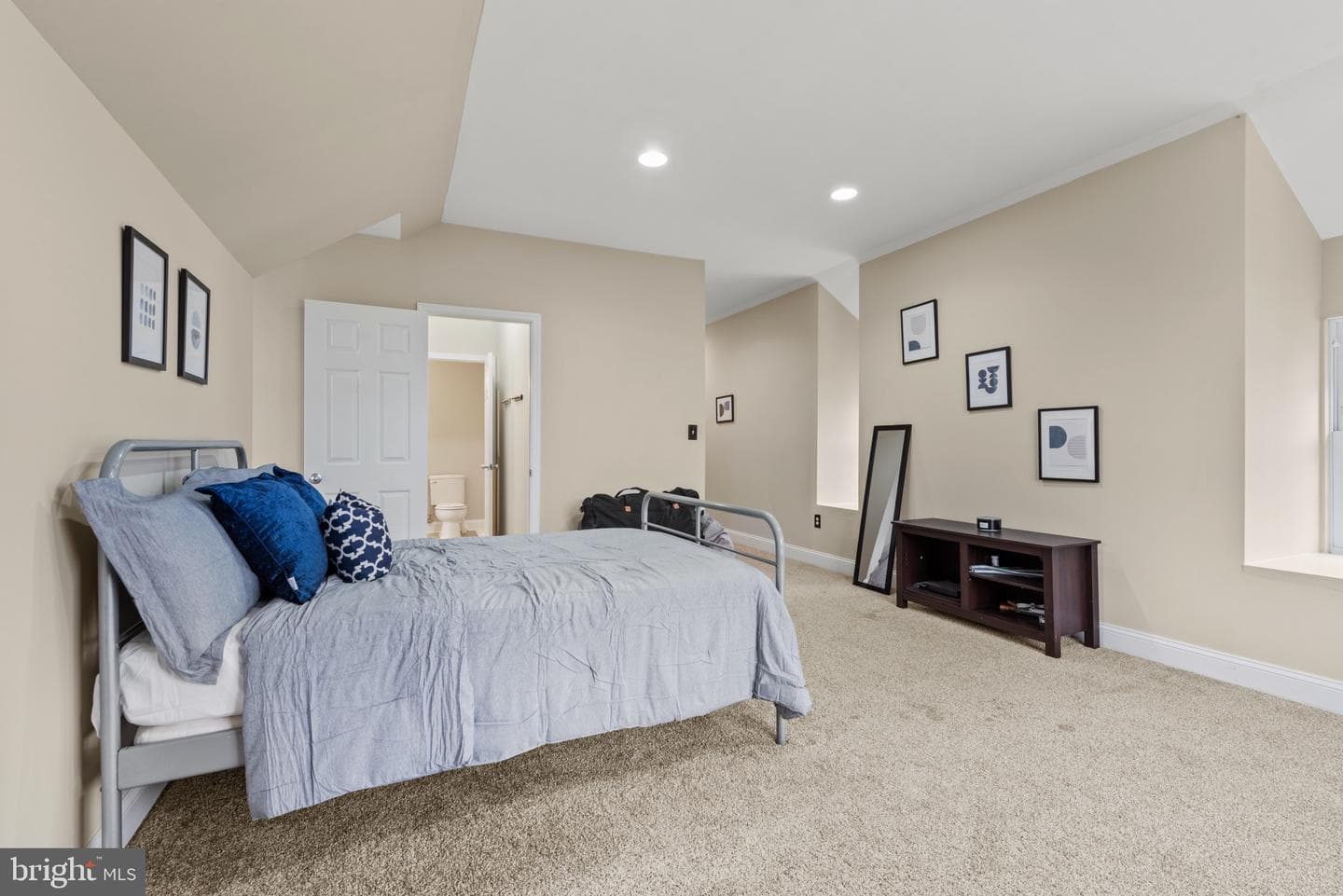 3104 Walnut Avenue photo 54