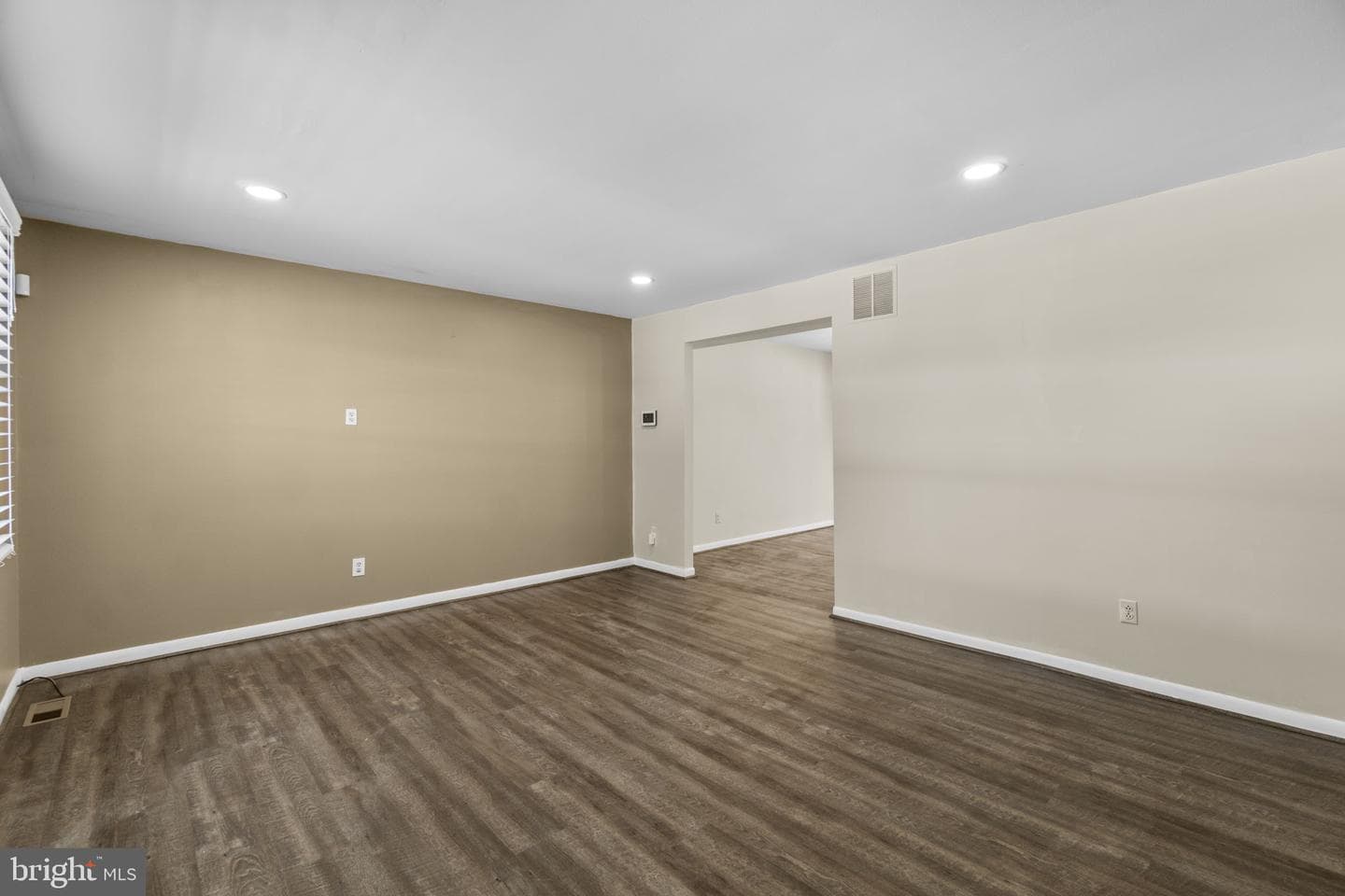 241 Cedarmere Circle photo 2