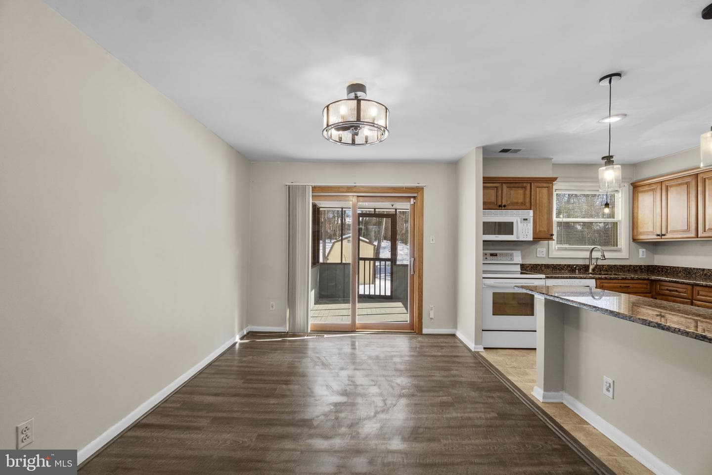 241 Cedarmere Circle photo 5