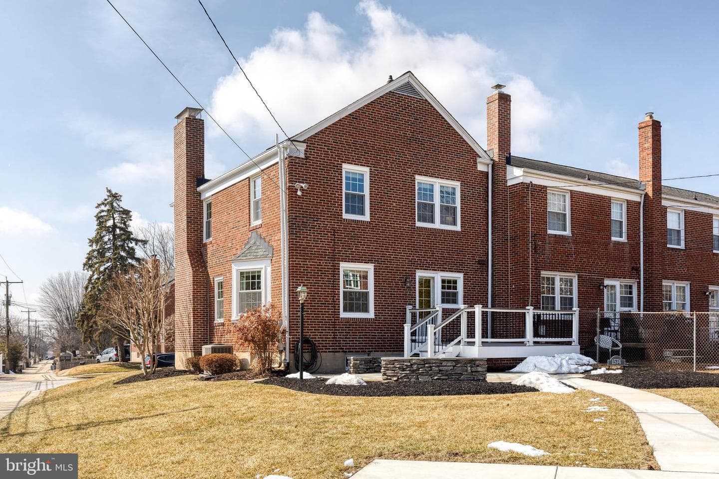 1574 Glen Keith Boulevard photo 32