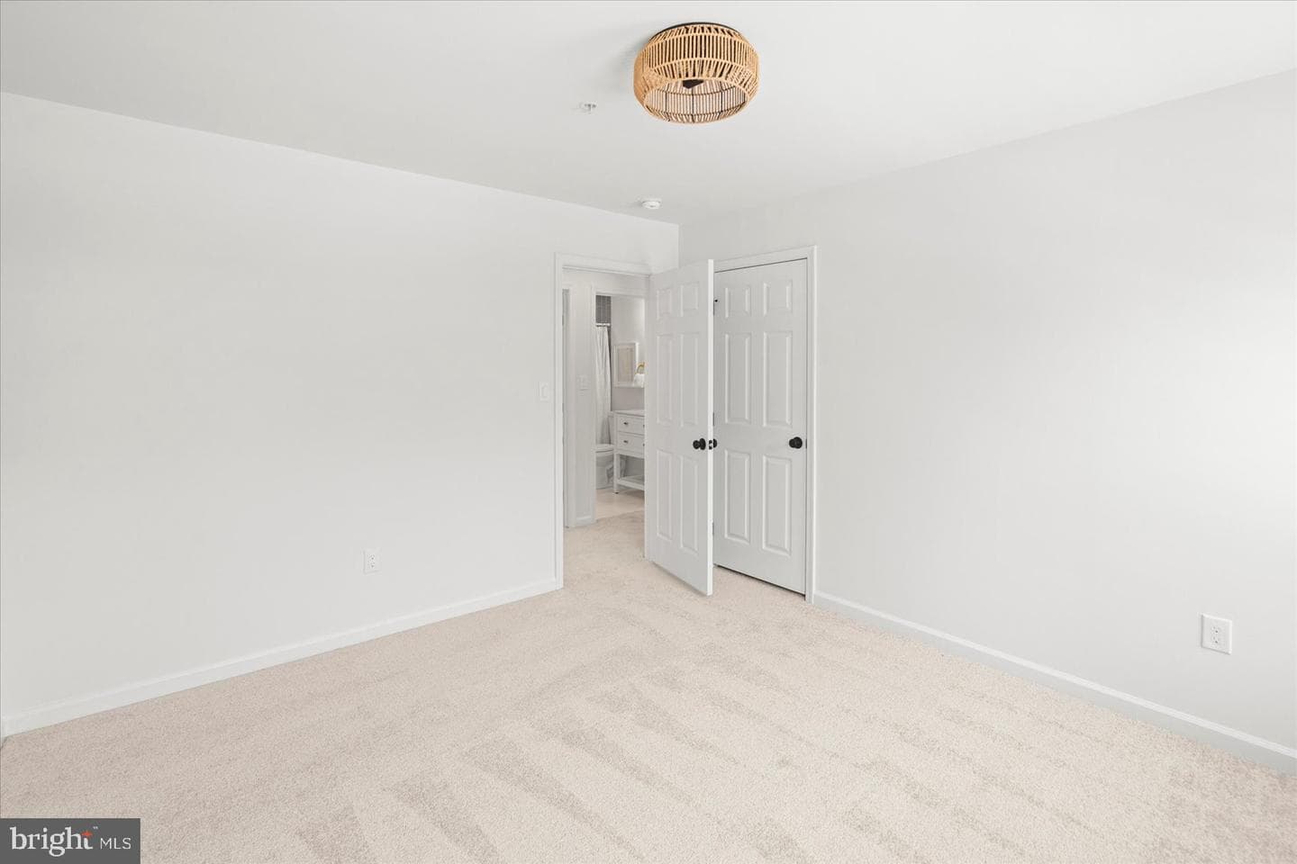 917 Gladway Road photo 35