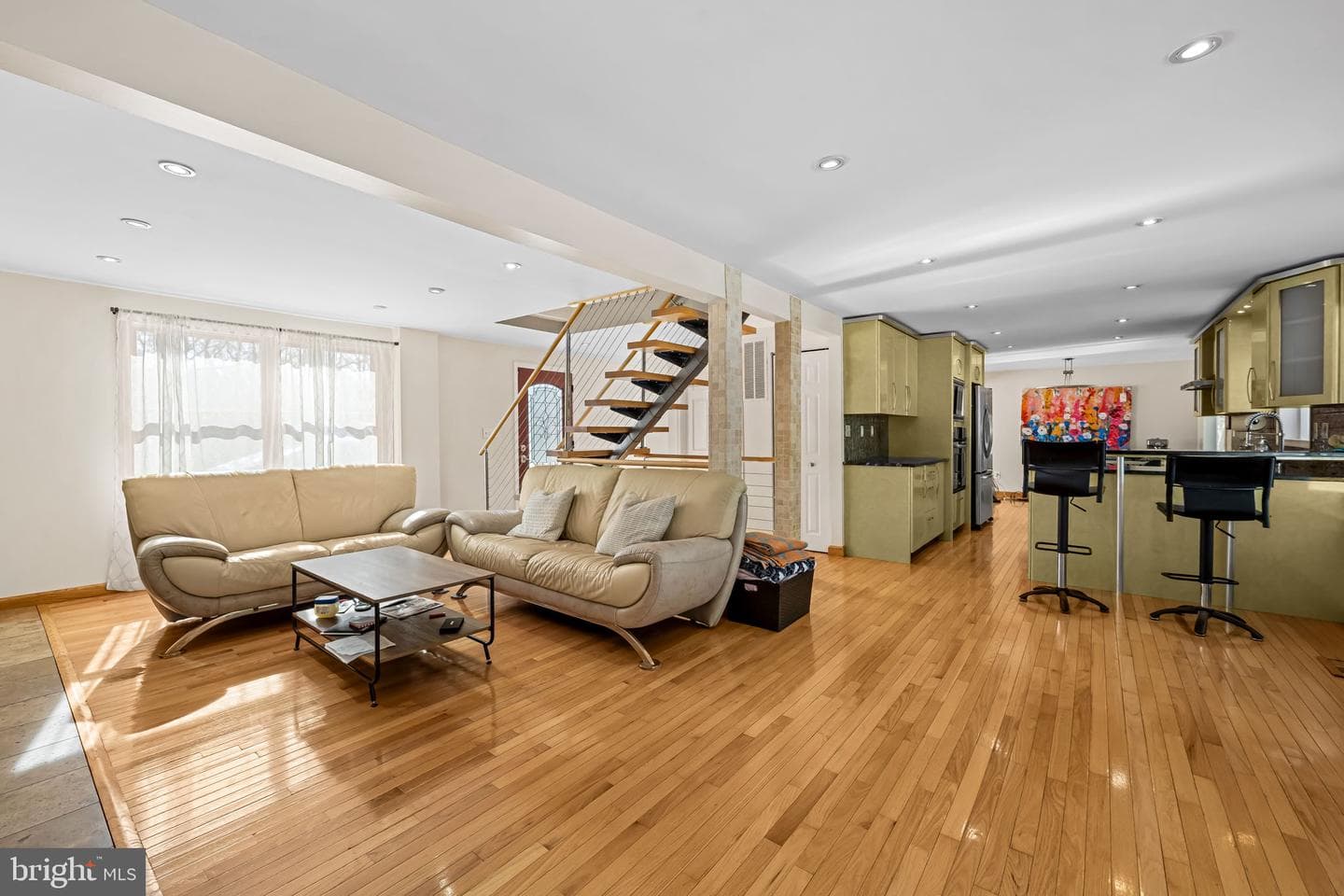 2 Chellis Court photo 12