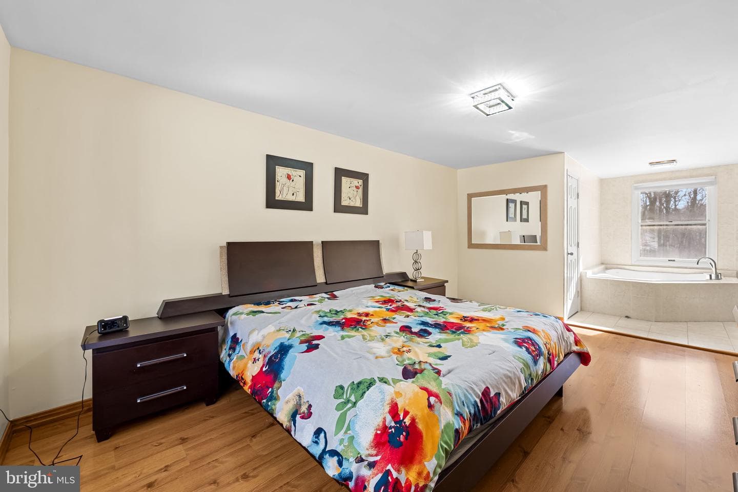 2 Chellis Court photo 22