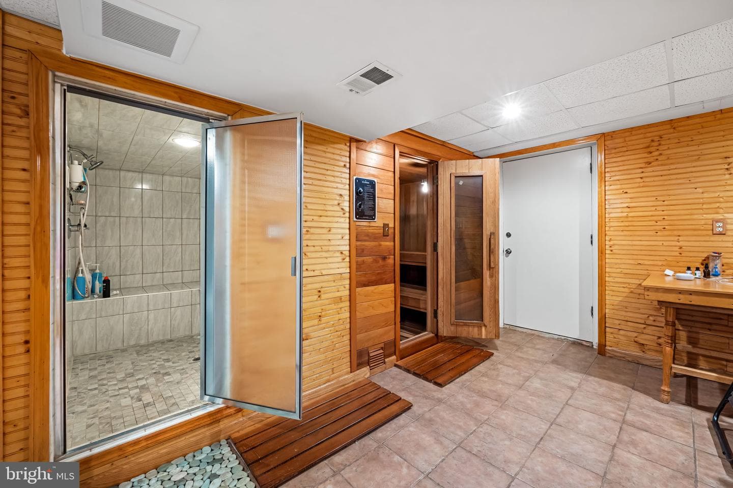 2 Chellis Court photo 35