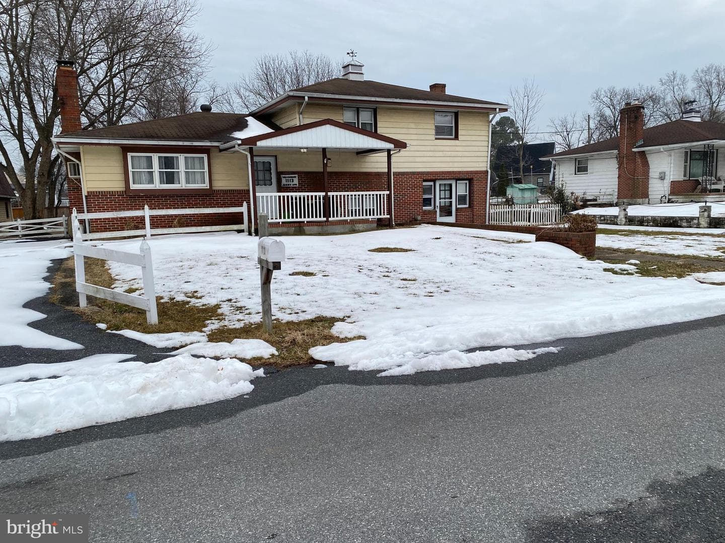 1113 Kent Avenue photo 3