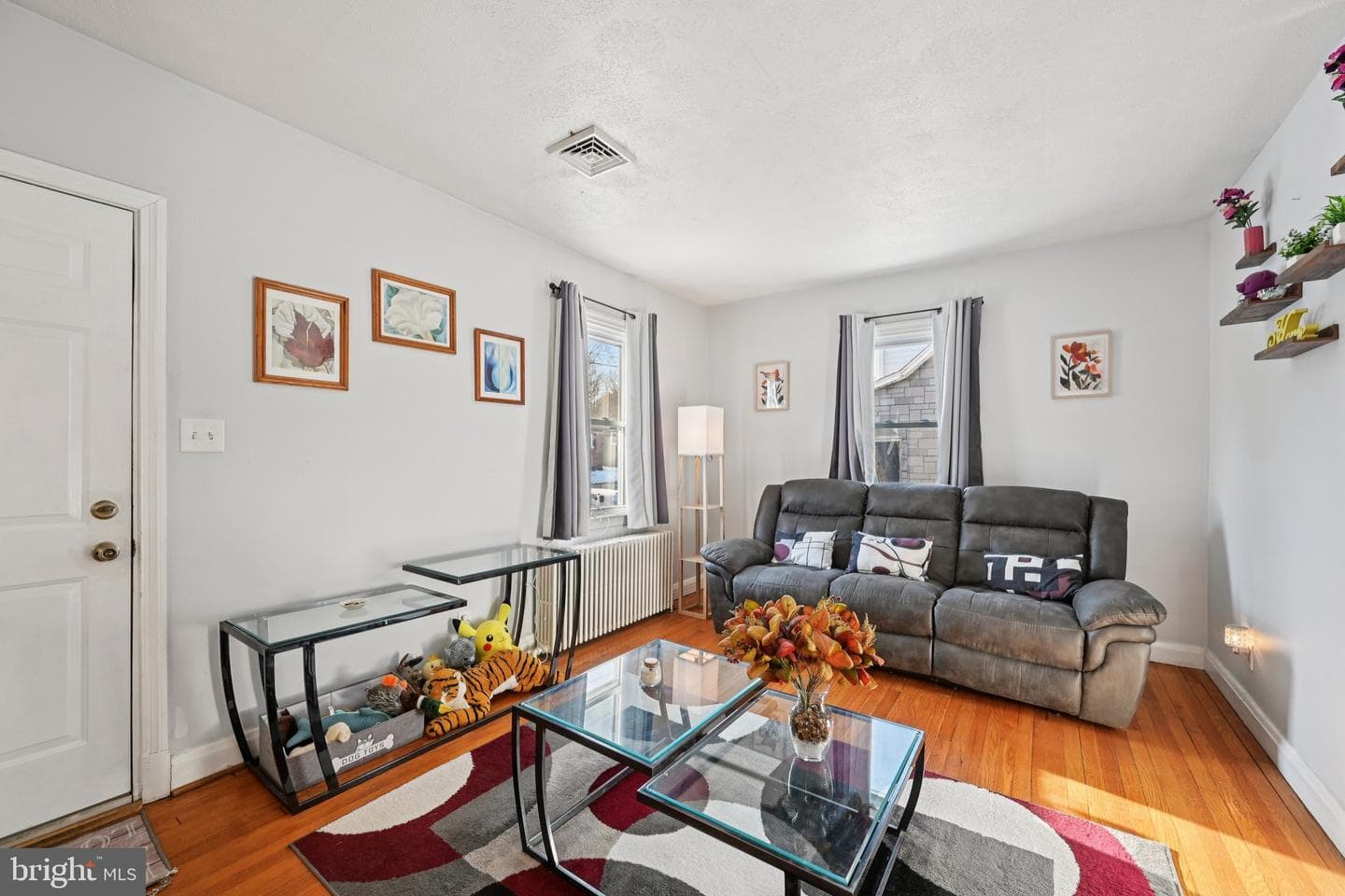3046 Woodside Avenue photo 3