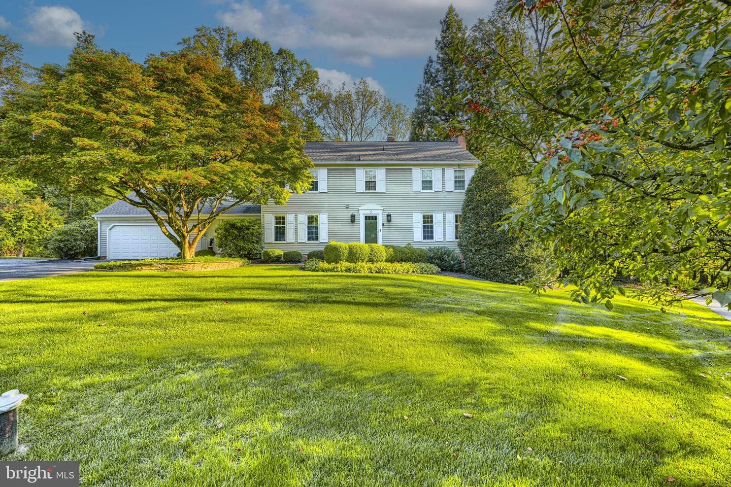 5 Holly Berry Court photo 6