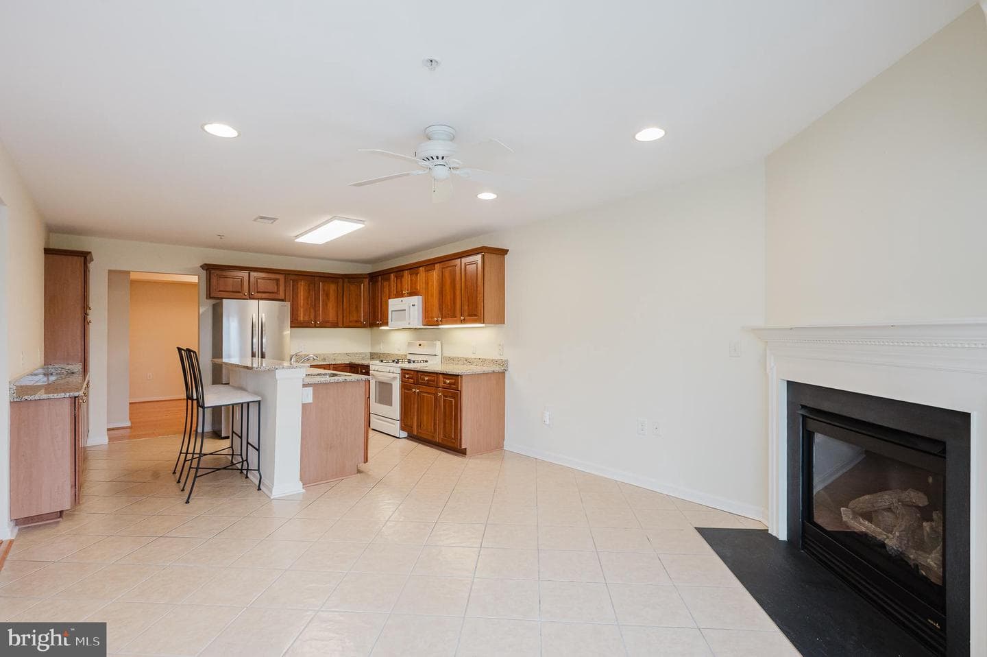 12240 Roundwood Road #405 photo 18