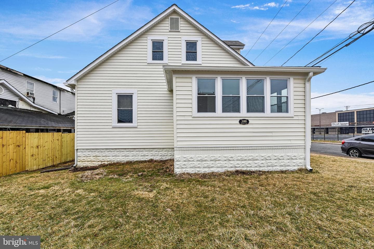 100 Margaret Avenue photo 40