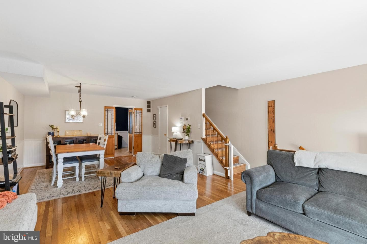 1015 Stormont Circle photo 6
