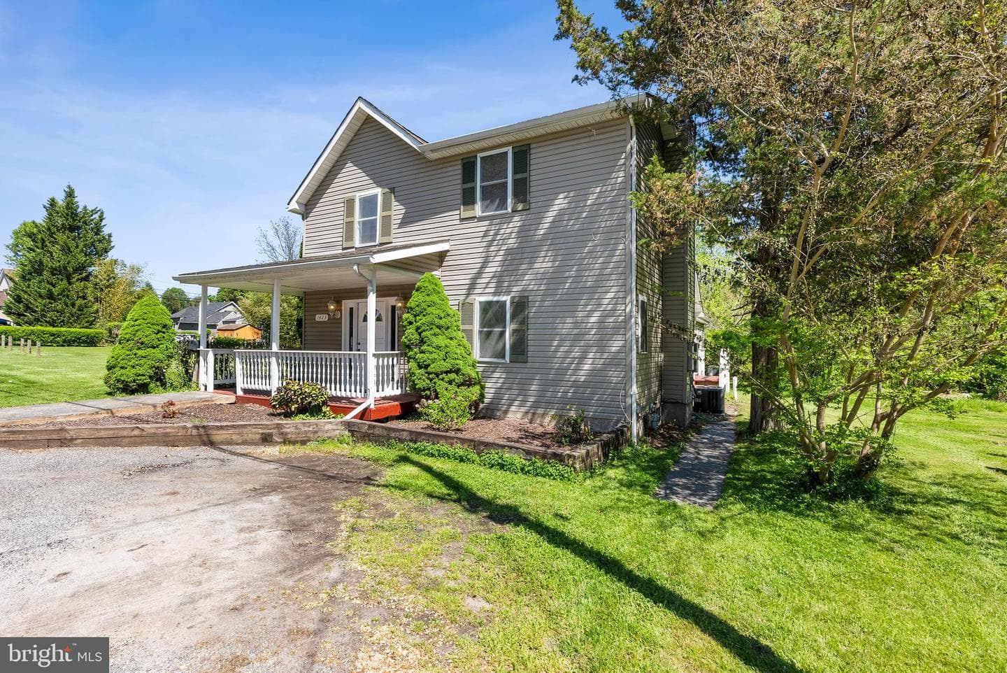 1423 School Lane photo 3