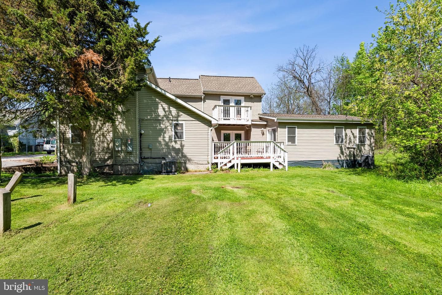 1423 School Lane photo 37