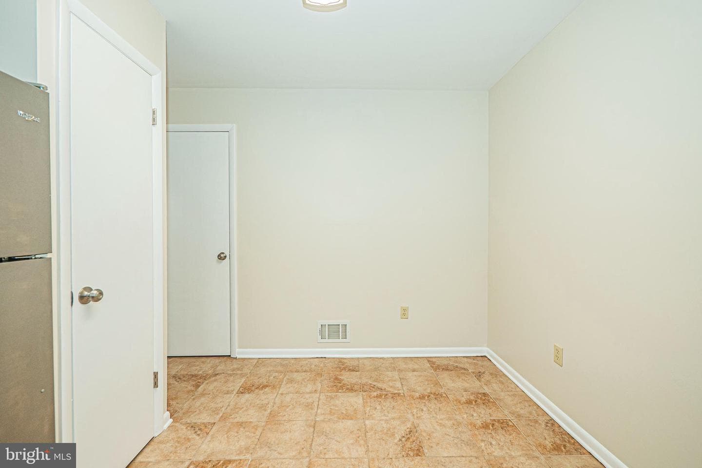 29 Upman Court photo 17