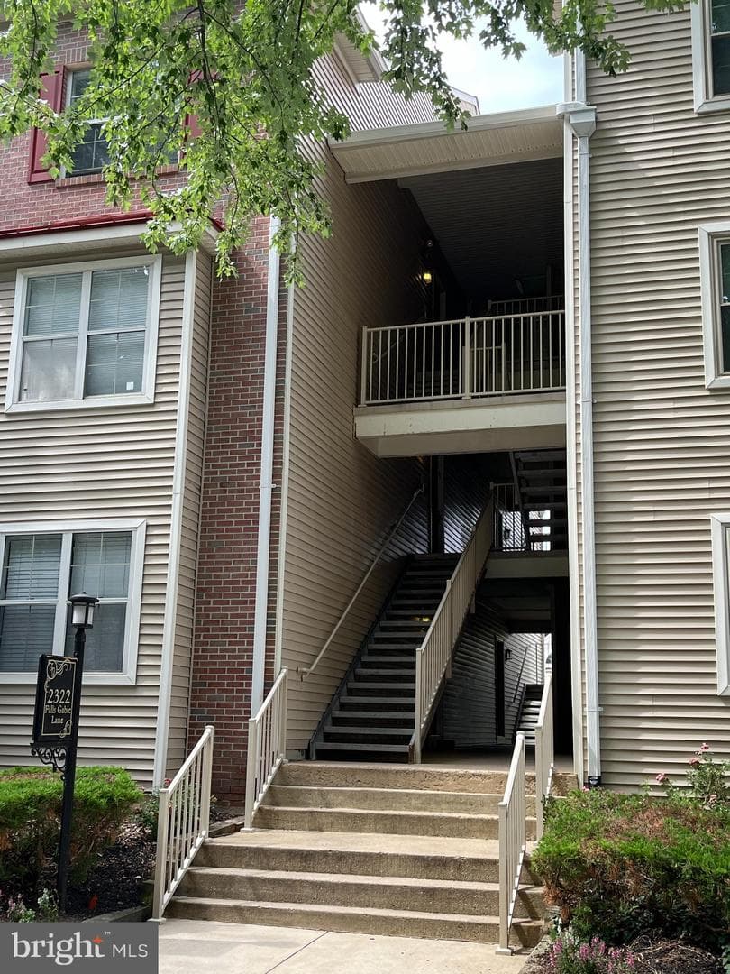 2322 Falls Gable Lane #j, Baltimore