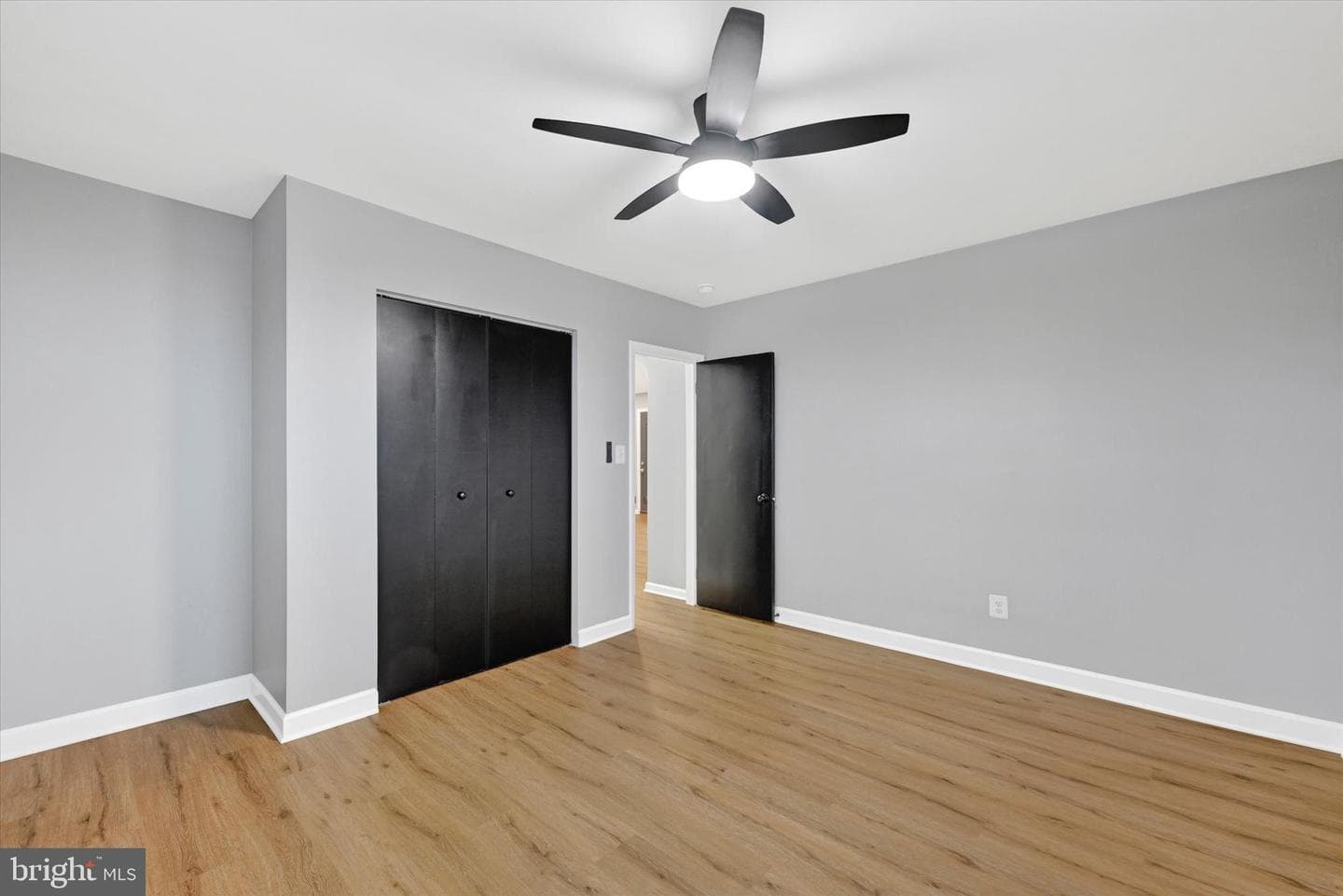 1214 48th Street photo 22
