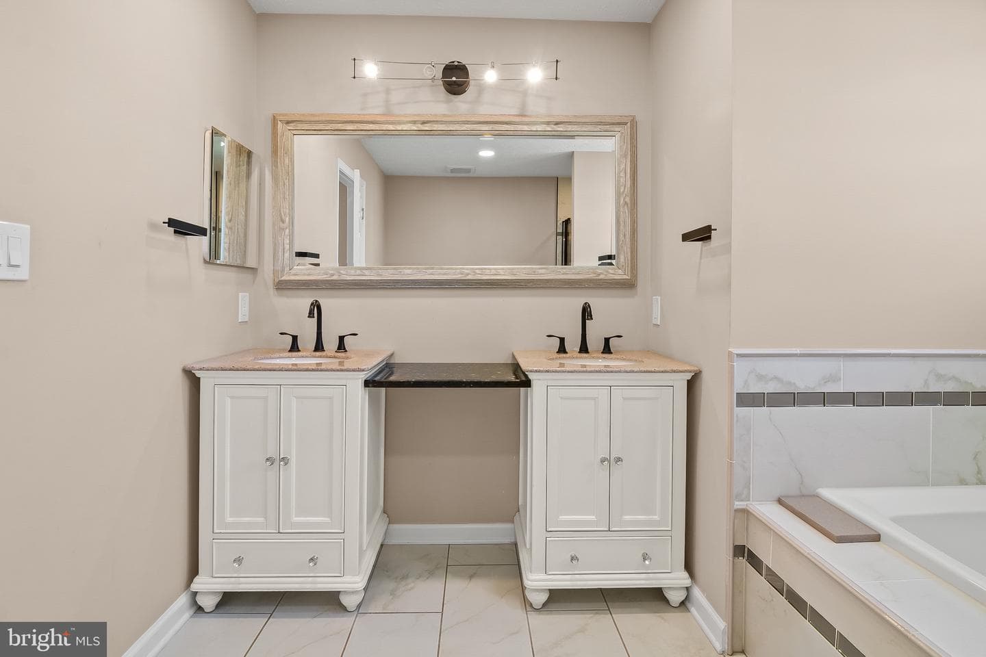 1307 Nautical Circle photo 29