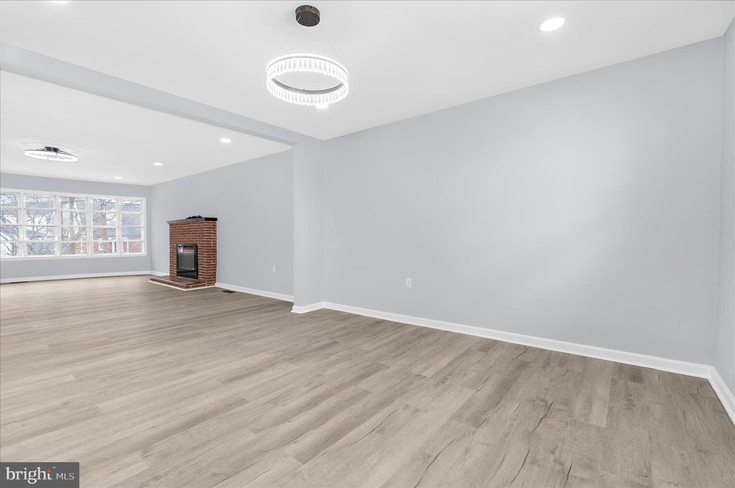 229 Sipple Avenue photo 8