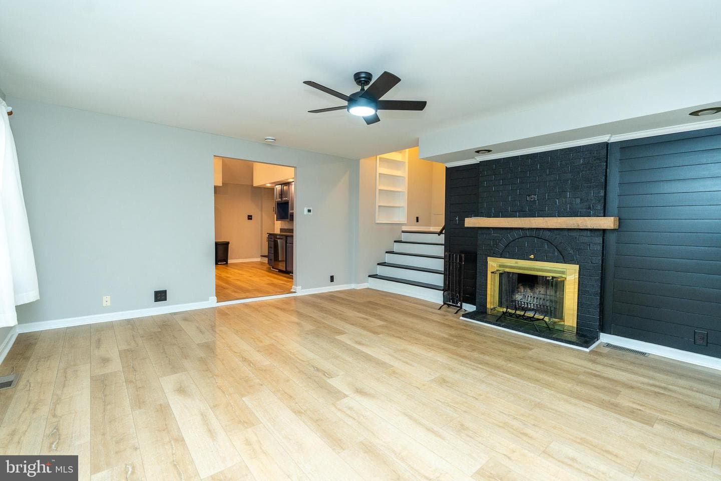 8208 Dogwood Drive photo 4