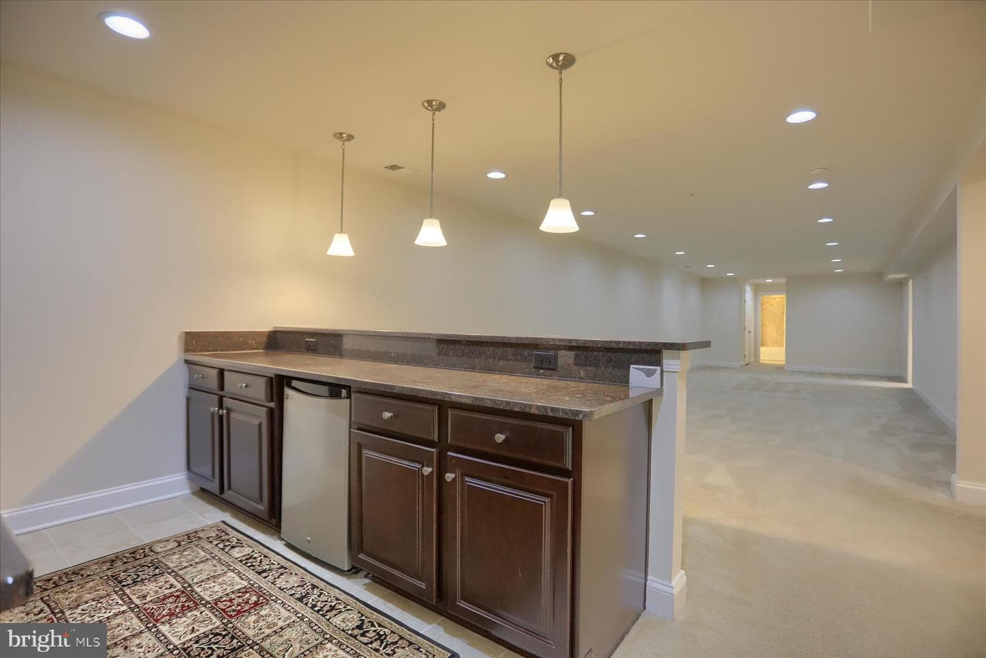 6910 Summit Circle photo 40