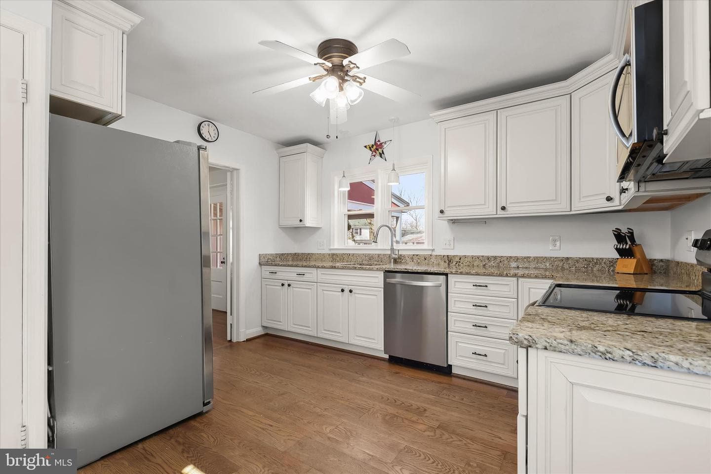 1008 Hart Road photo 15