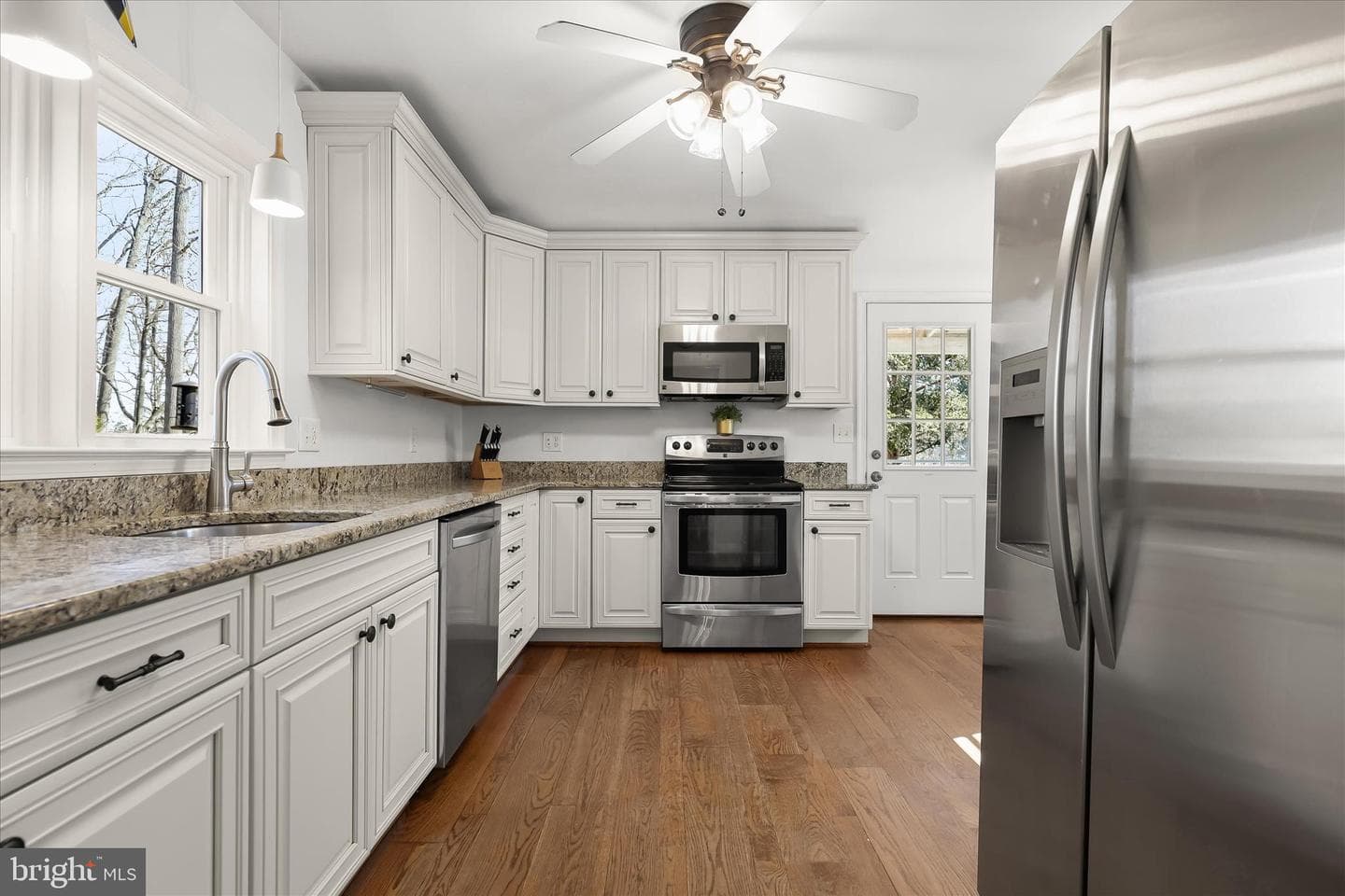 1008 Hart Road photo 19