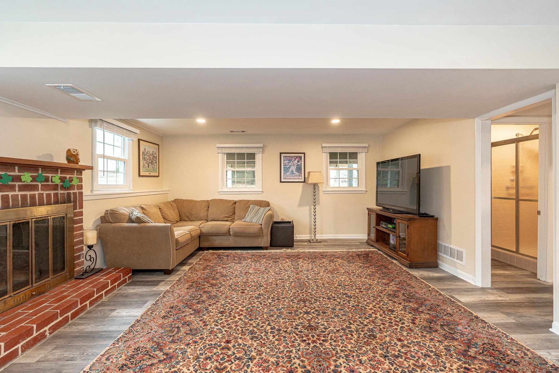 8618 Valleyfield Road photo 20