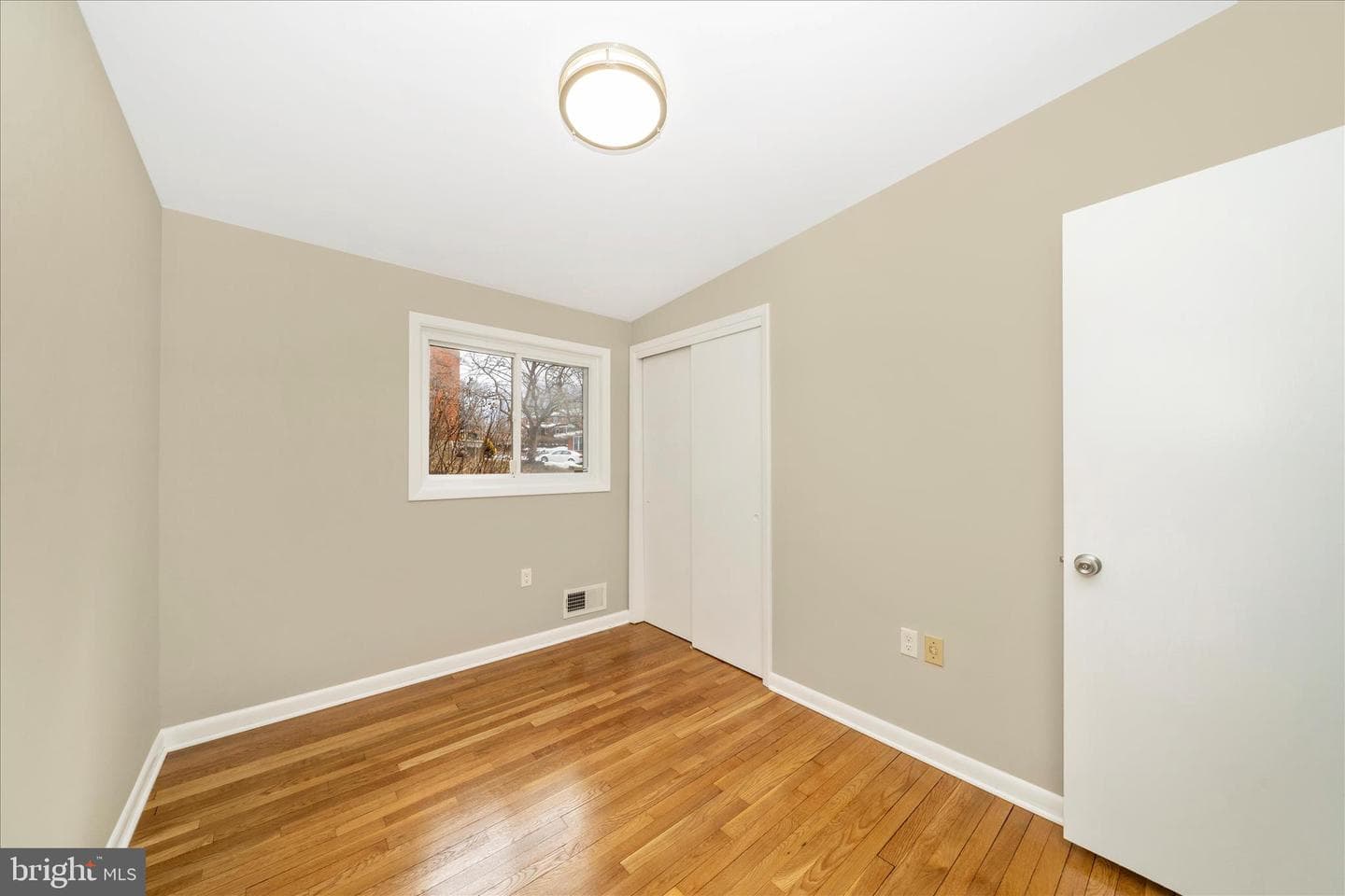1302 Glenmont Road photo 26
