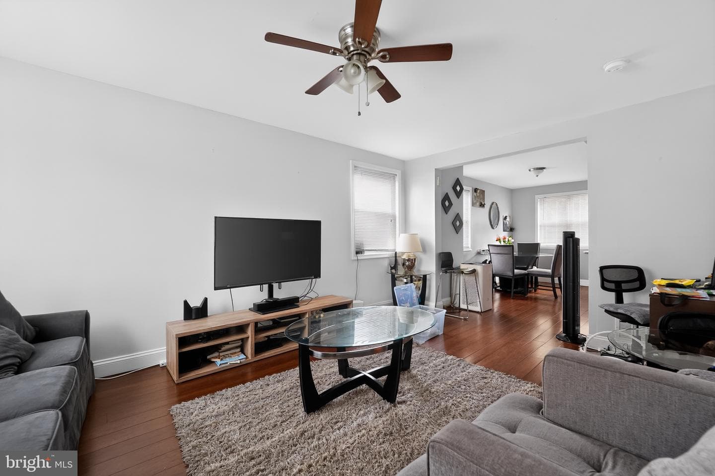 5438 Masefield Road photo 11