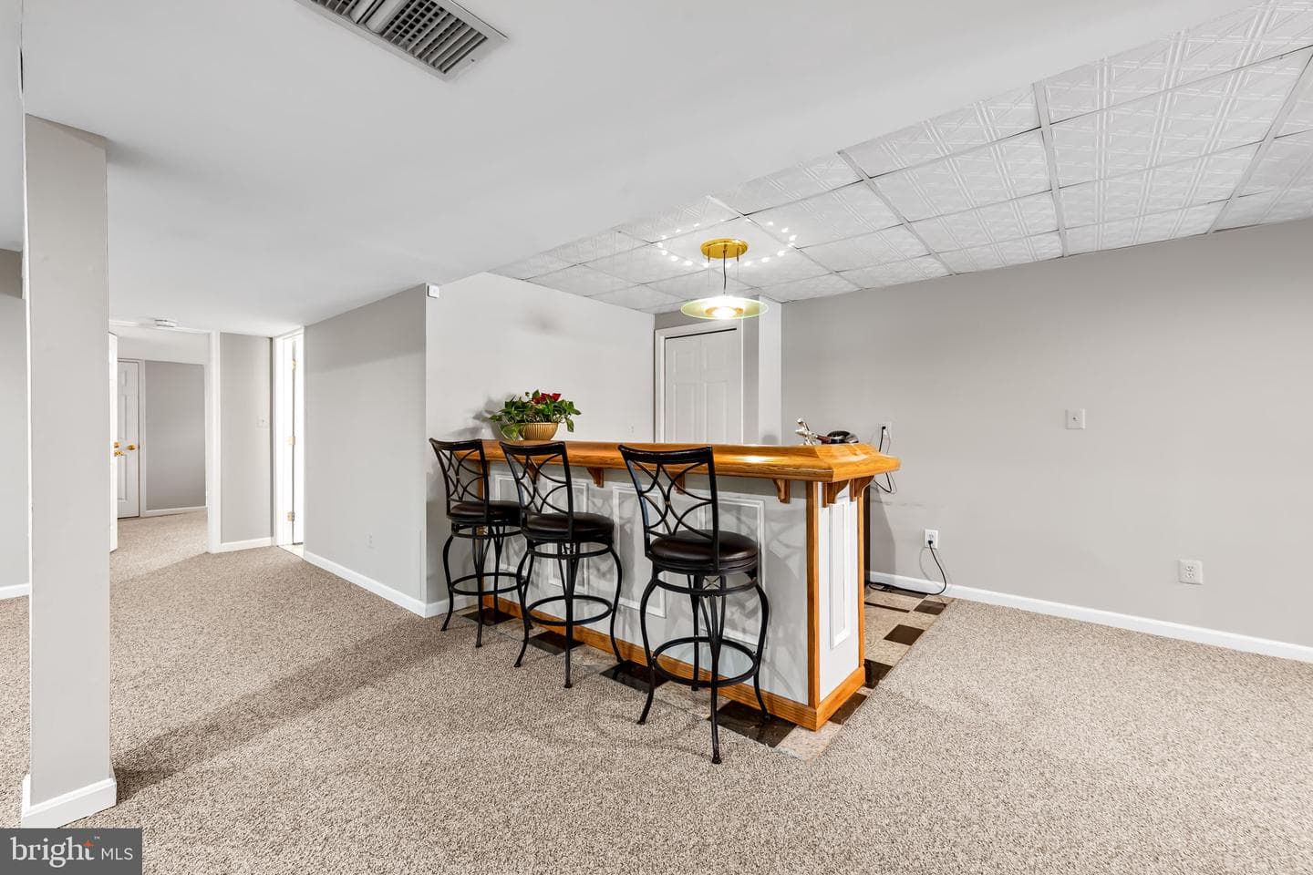 8 Henderson Hill Court photo 31