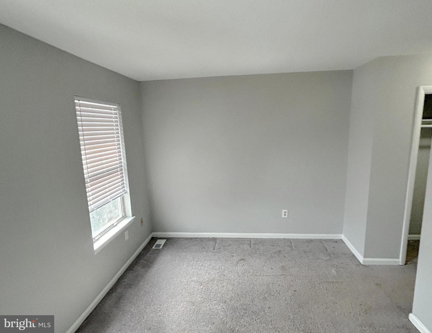 639 Glynock Place photo 11