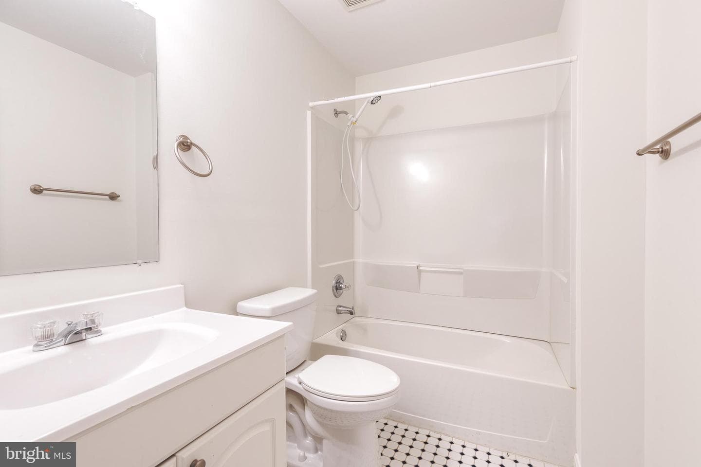 50 Beecham Court photo 44