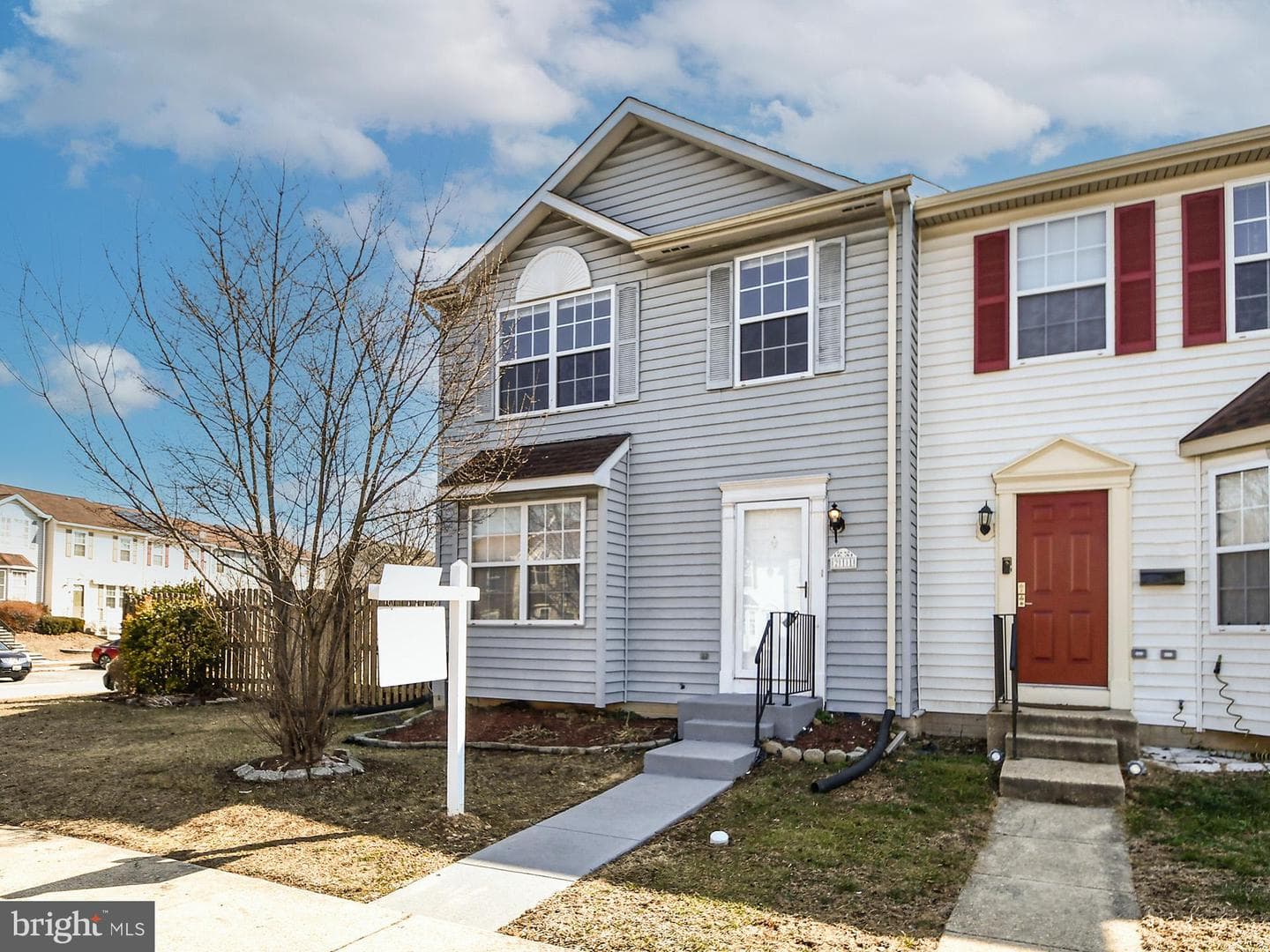 211 Green Fern Way photo 1