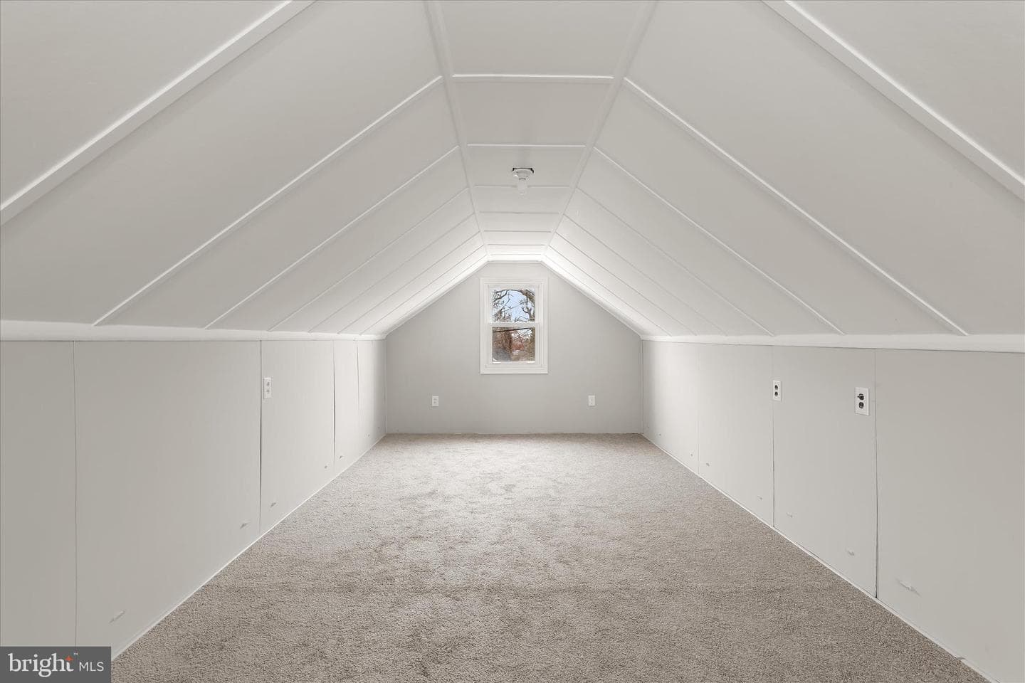 1218 Rustic Avenue photo 19