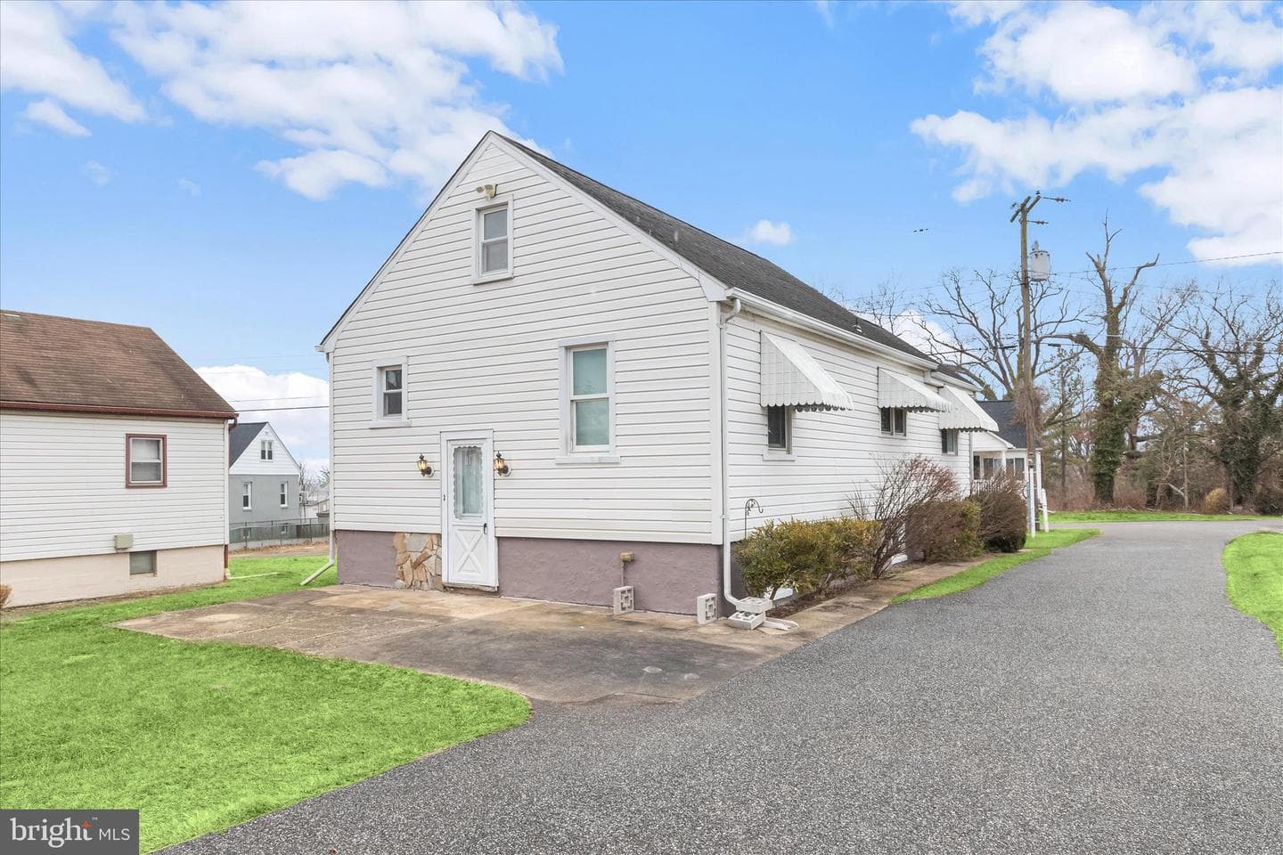 1218 Rustic Avenue photo 25