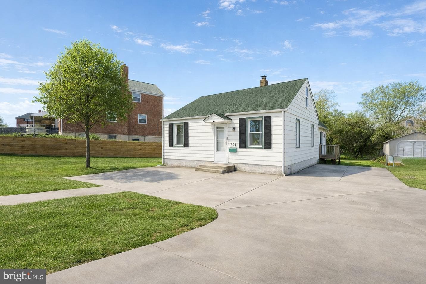 321 Trappe Road photo 1