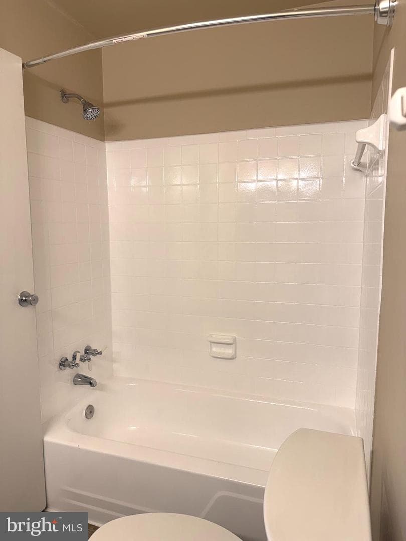 105 Fitz Court #202 photo 9