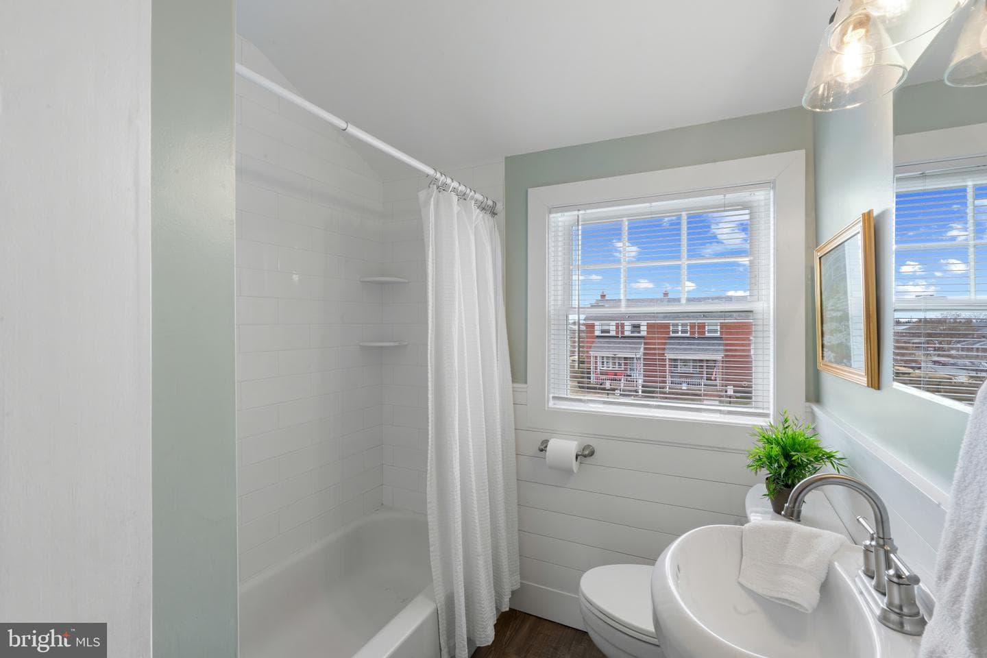 2782 Moorgate Road photo 13