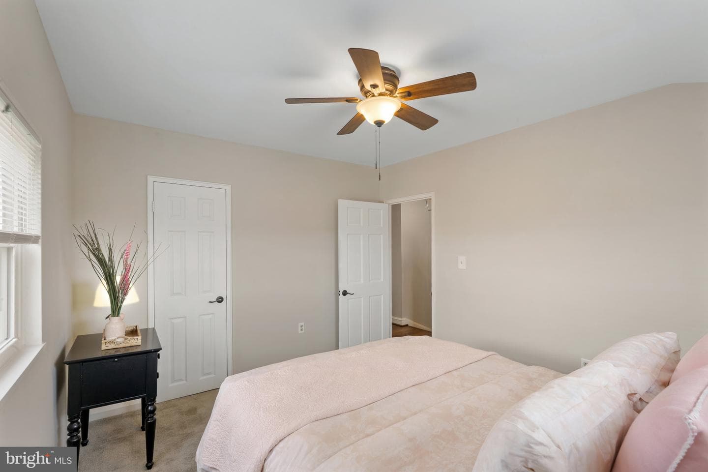 2782 Moorgate Road photo 16