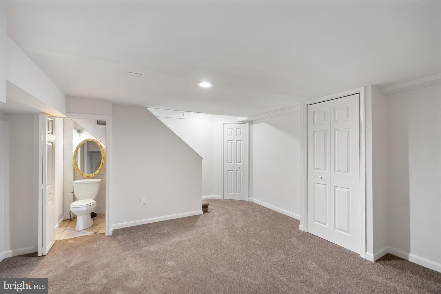 2782 Moorgate Road photo 21