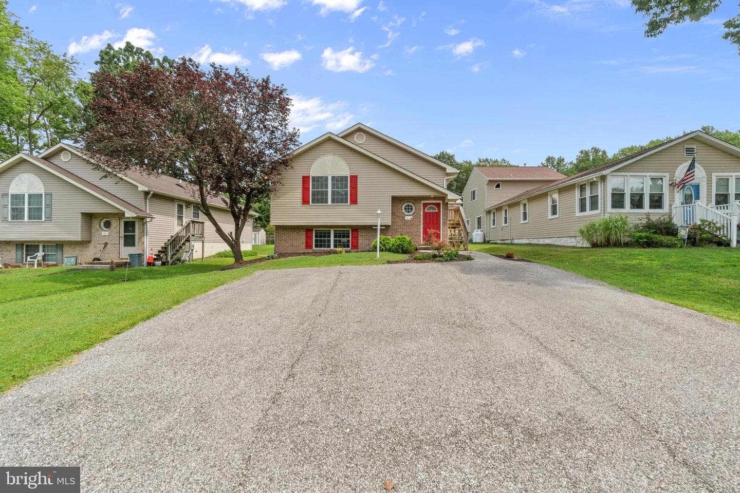 311 Greyhound Road photo 2