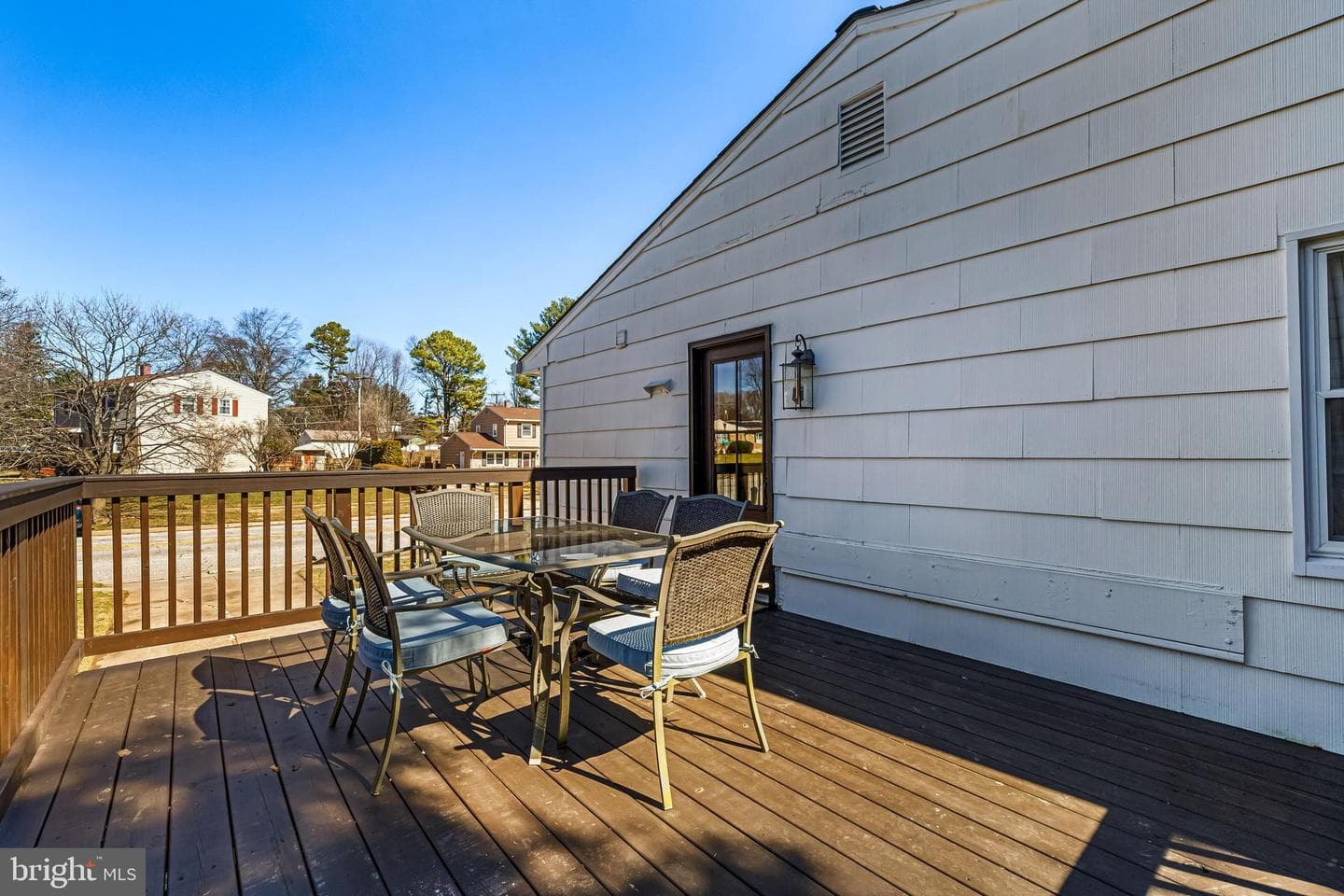 223 Bond Avenue photo 39
